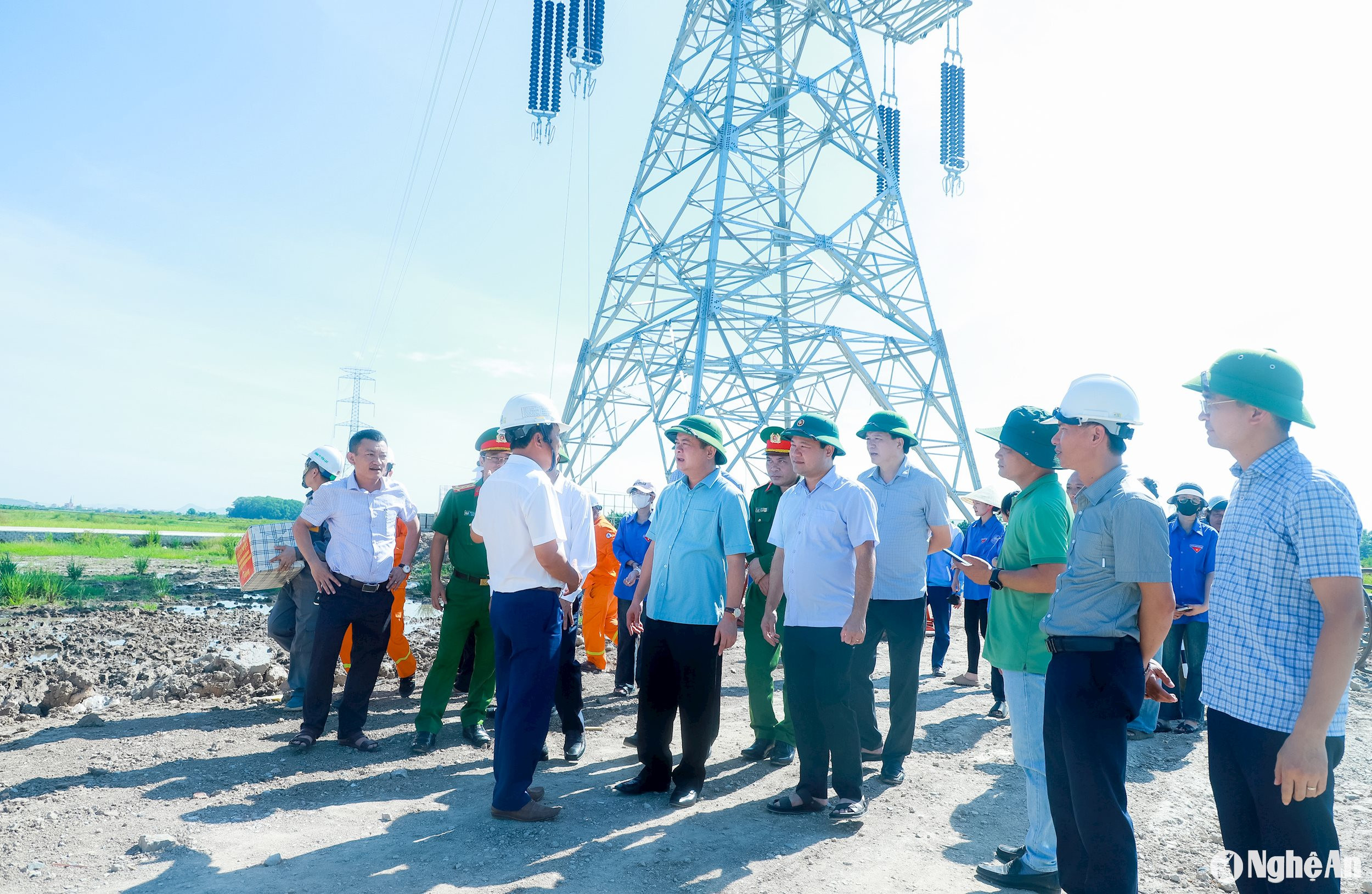 Bí thư Tỉnh uỷ Nghệ An Thái Thanh Quý kiểm tra, động viên, đôn đốc dự án 500kV mạch 3