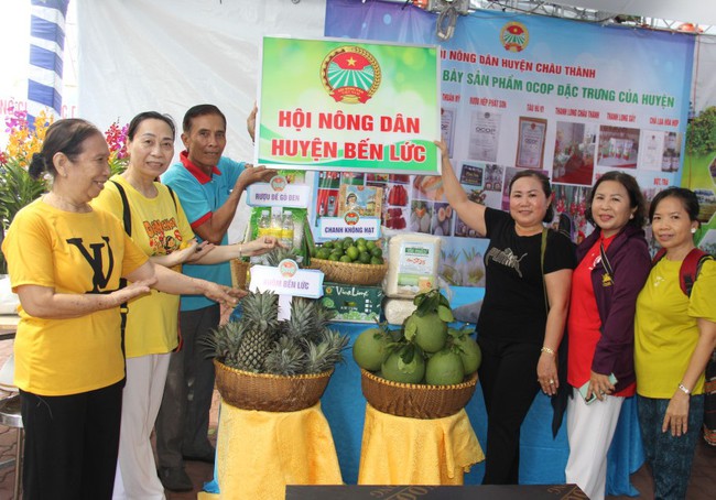 25 gian hàng tham gia Ngày hội giới thiệu sản phẩm OCOP và sản phẩm Nông nghiệp tiêu biểu Long An 2024