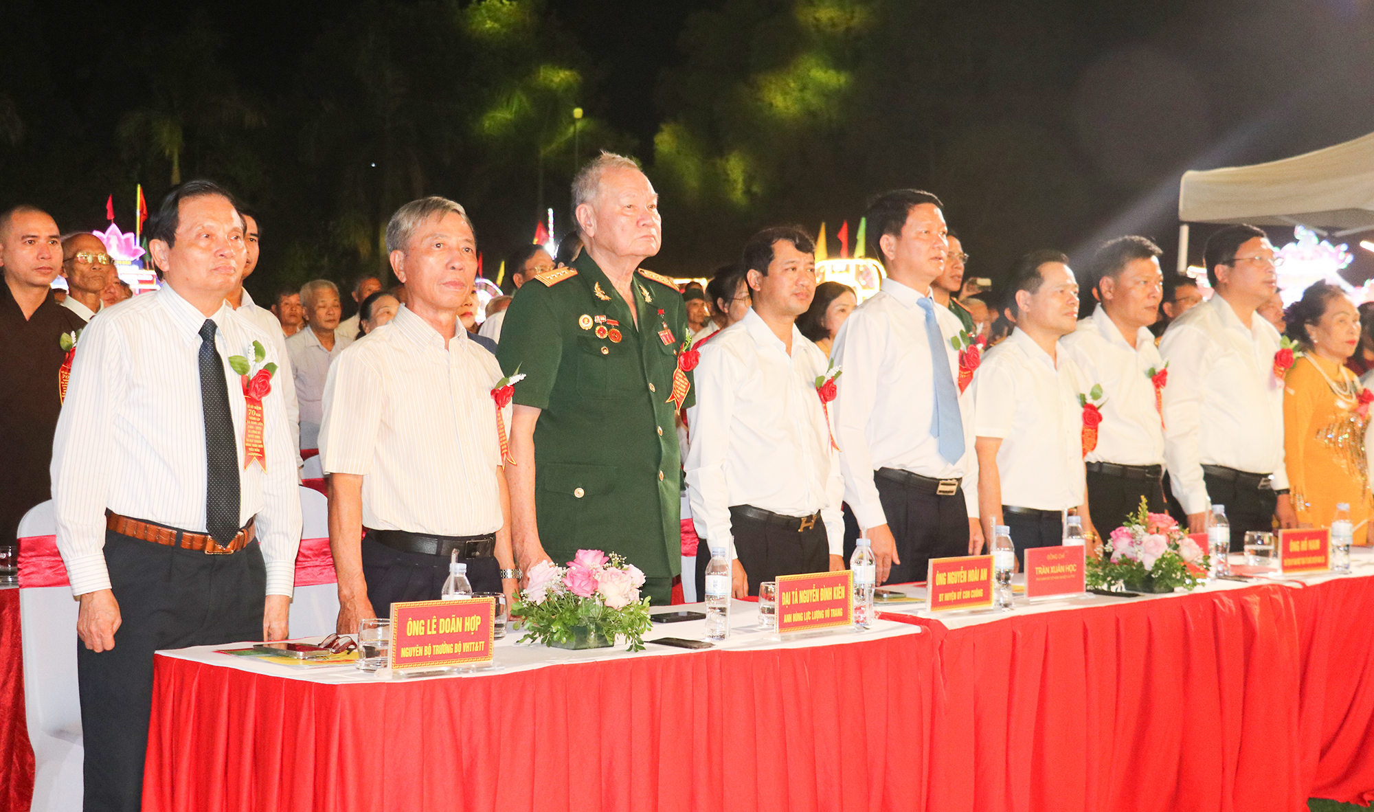 XÃ NGHI LIÊN, THÀNH PHỐ VINH KỶ NIỆM 70 NĂM THÀNH LẬP VÀ CÔNG BỐ QUYẾT ĐỊNH XÃ ĐẠT CHUẨN NÔNG THÔN MỚI KIỂU MẪU.