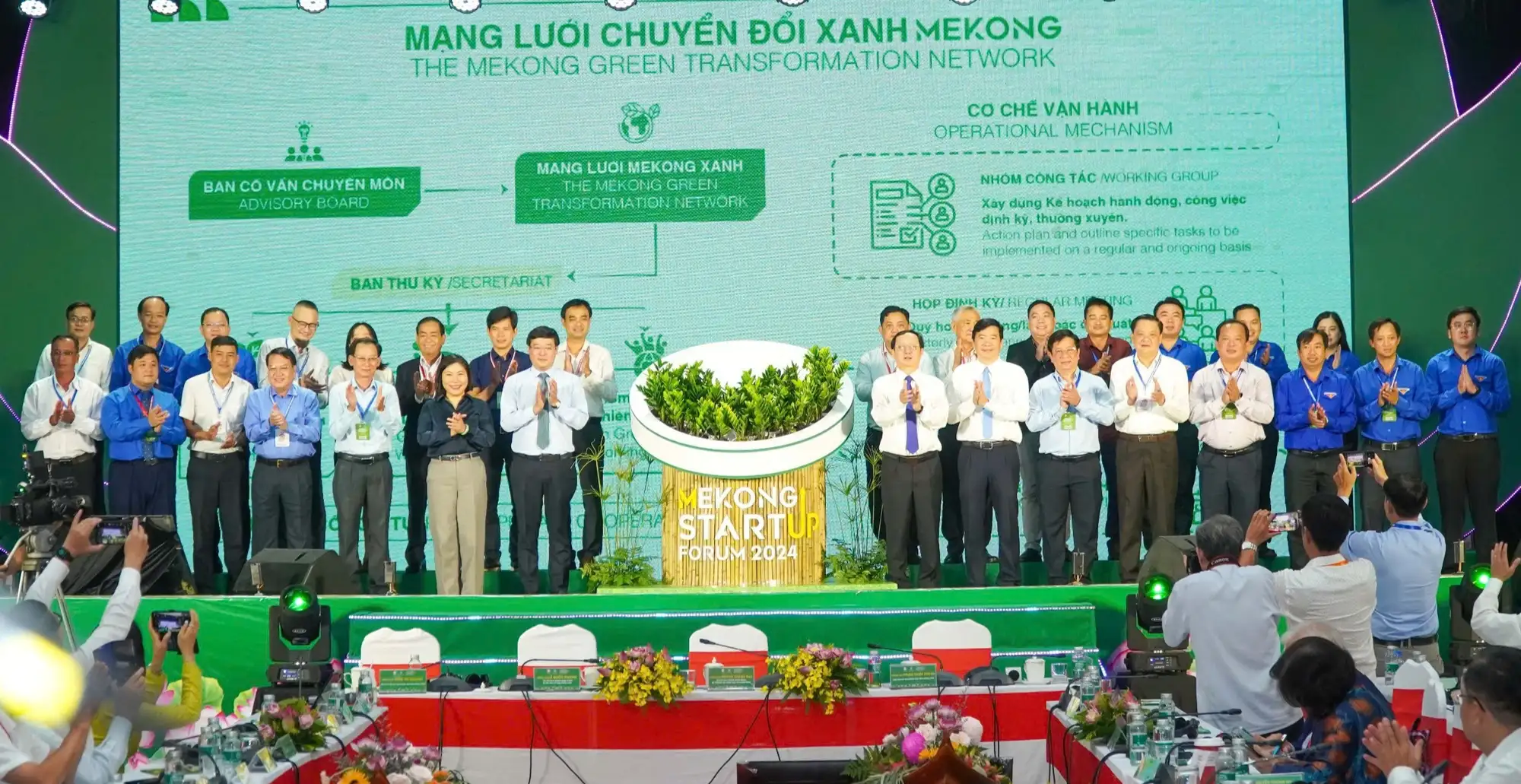 Lần đầu tiên ra mắt mạng lưới chuyển đổi xanh Mekong