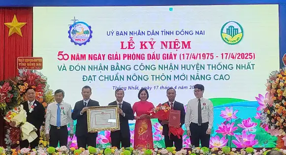 CÔNG BỐ QUYẾT ĐỊNH ĐẠT CHUẨN NÔNG THÔN MỚI, NÔNG THÔN MỚI NÂNG CAO ĐỐI VỚI CÁC HUYỆN TẠI ĐỒNG&#8230;