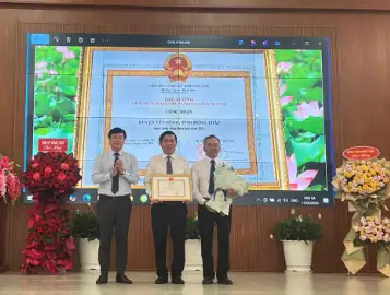 CÔNG BỐ QUYẾT ĐỊNH ĐẠT CHUẨN NÔNG THÔN MỚI, NÔNG THÔN MỚI NÂNG CAO ĐỐI VỚI CÁC HUYỆN TẠI ĐỒNG&#8230;