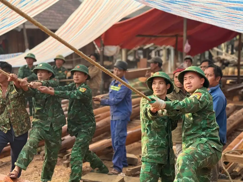 Kỳ Sơn, Nghệ An thực hiện mục tiêu bám làng, bám bản để phát triển sản xuất, bảo vệ an ninh vùng biên của Tổ quốc gắn với tiêu chí xây dựng nông thôn mới