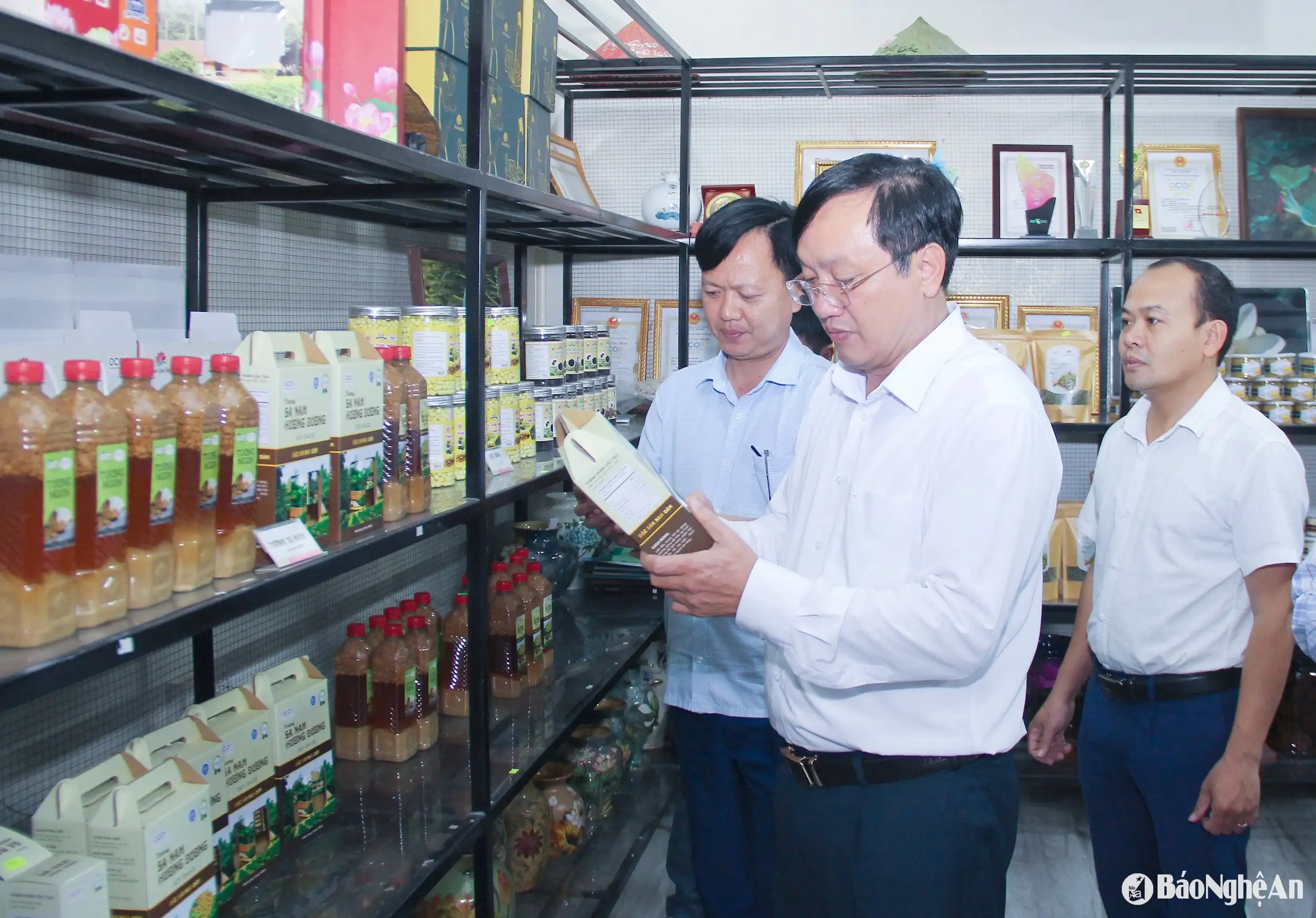 THỰC HIỆN LỜI CĂN DẶN CỦA BÁC XÂY DỰNG NAM ĐÀN THÀNH MIỀN QUÊ KIỂU MẪU