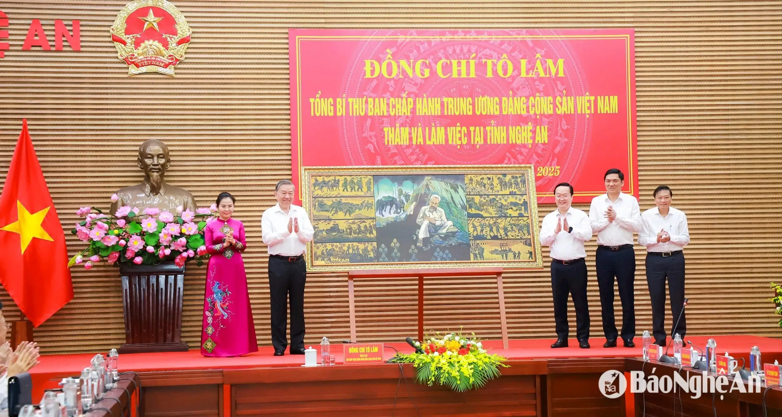 Tổng Bí thư Tô Lâm làm việc với Ban Thường vụ Tỉnh ủy Nghệ An