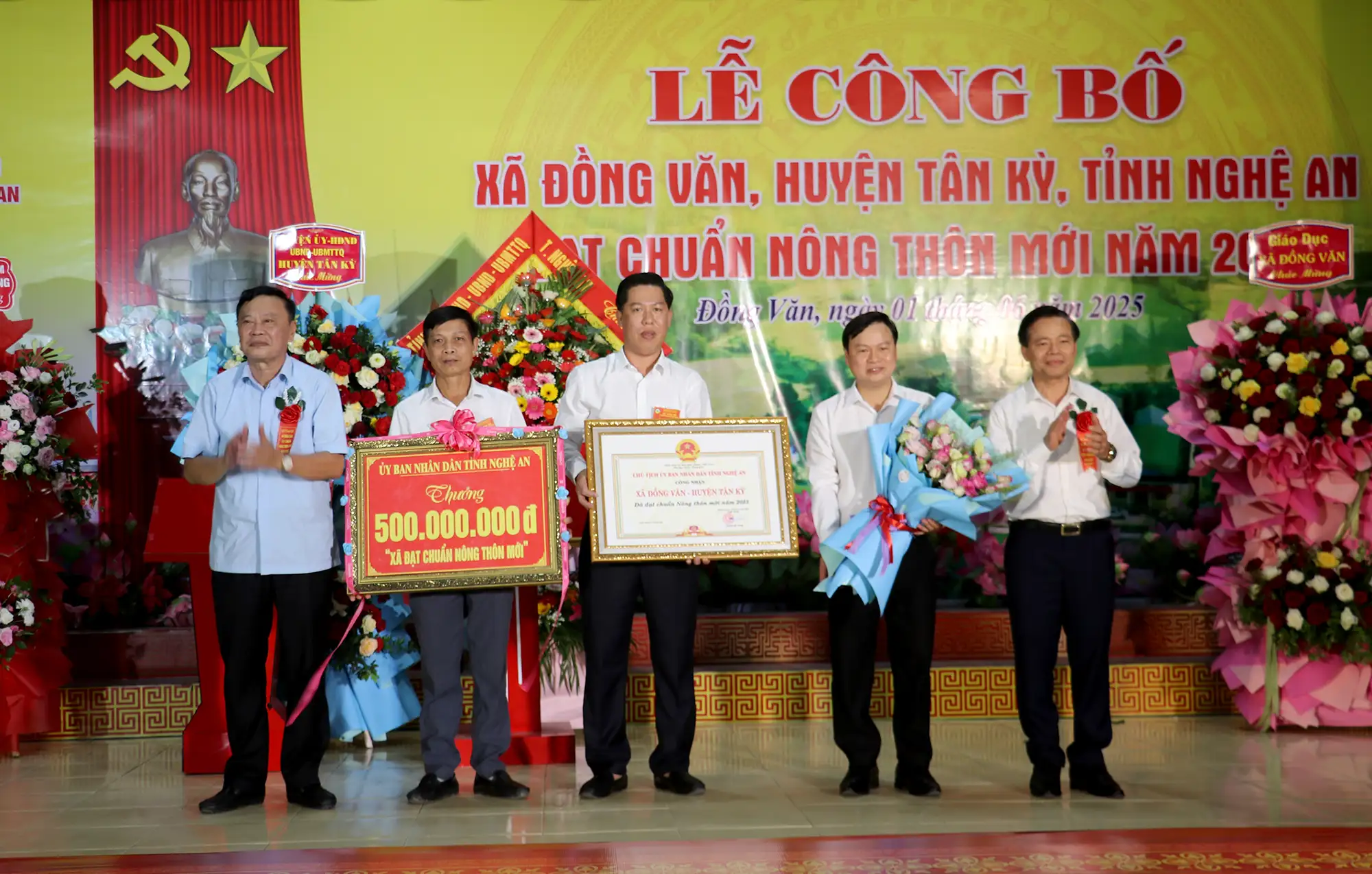 Xây dựng quê hương Đồng Văn ngày càng phát triển