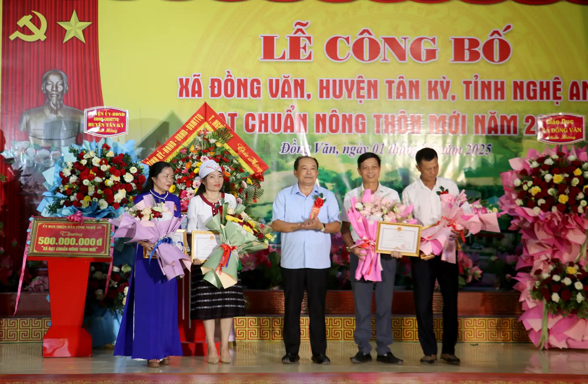 Xây dựng quê hương Đồng Văn ngày càng phát triển