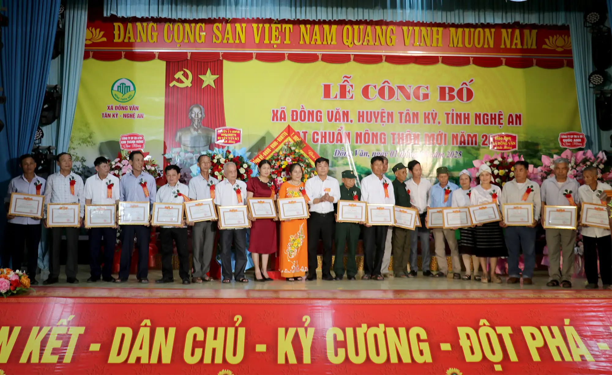 Xây dựng quê hương Đồng Văn ngày càng phát triển