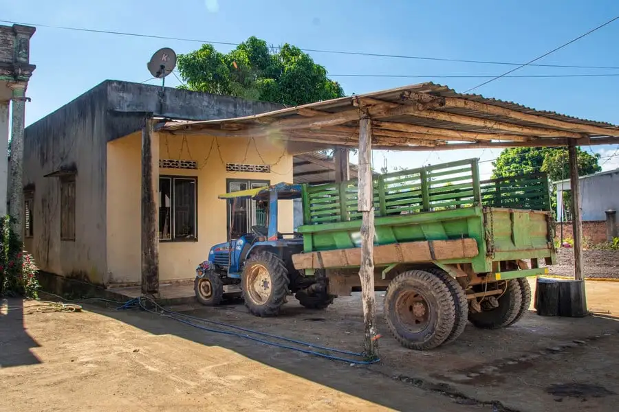 Đây là xã tỷ phú ở vùng biên giới tỉnh Quảng Ngãi, ra ngõ gặp xe hơi