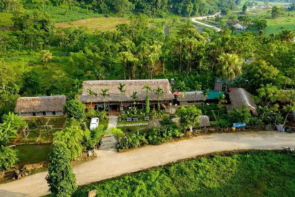 Giàu từ chăn nuôi kết hợp du lịch