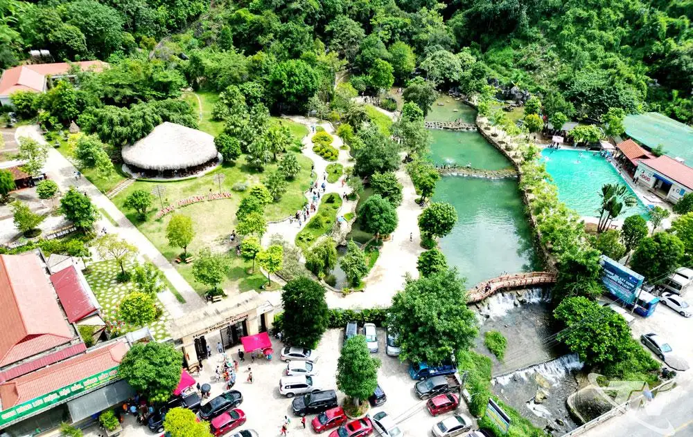 Phát triển du lịch sinh thái