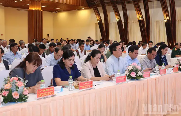 Quảng Ngãi phát huy vai trò người có uy tín trong đồng bào dân tộc thiểu số