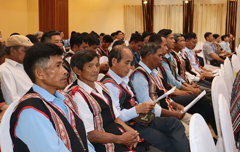 Quảng Ngãi phát huy vai trò người có uy tín trong đồng bào dân tộc thiểu số