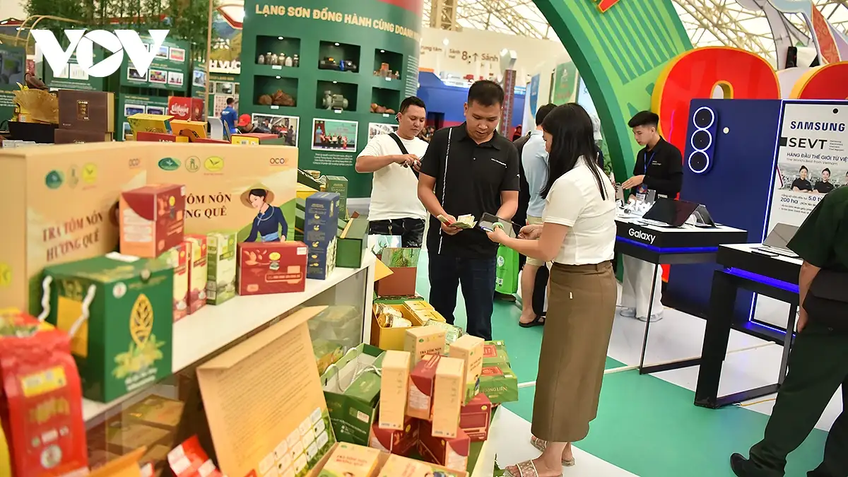Tràn ngập đặc sản ẩm thực, OCOP 3 miền tại Triển lãm 80 năm thành tựu đất nước