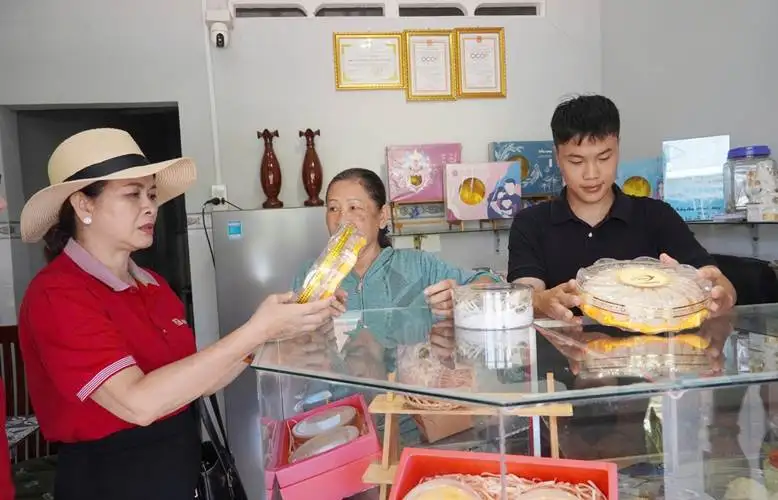 Agribank chi nhánh Vĩnh Long hỗ trợ nông dân chuyển đổi, phát triển nông nghiệp bền vững