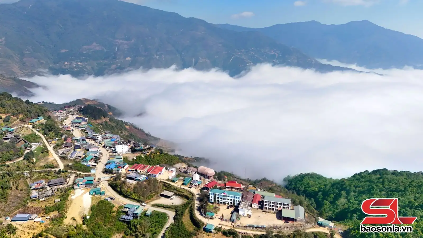 Giữ rừng để phát triển du lịch