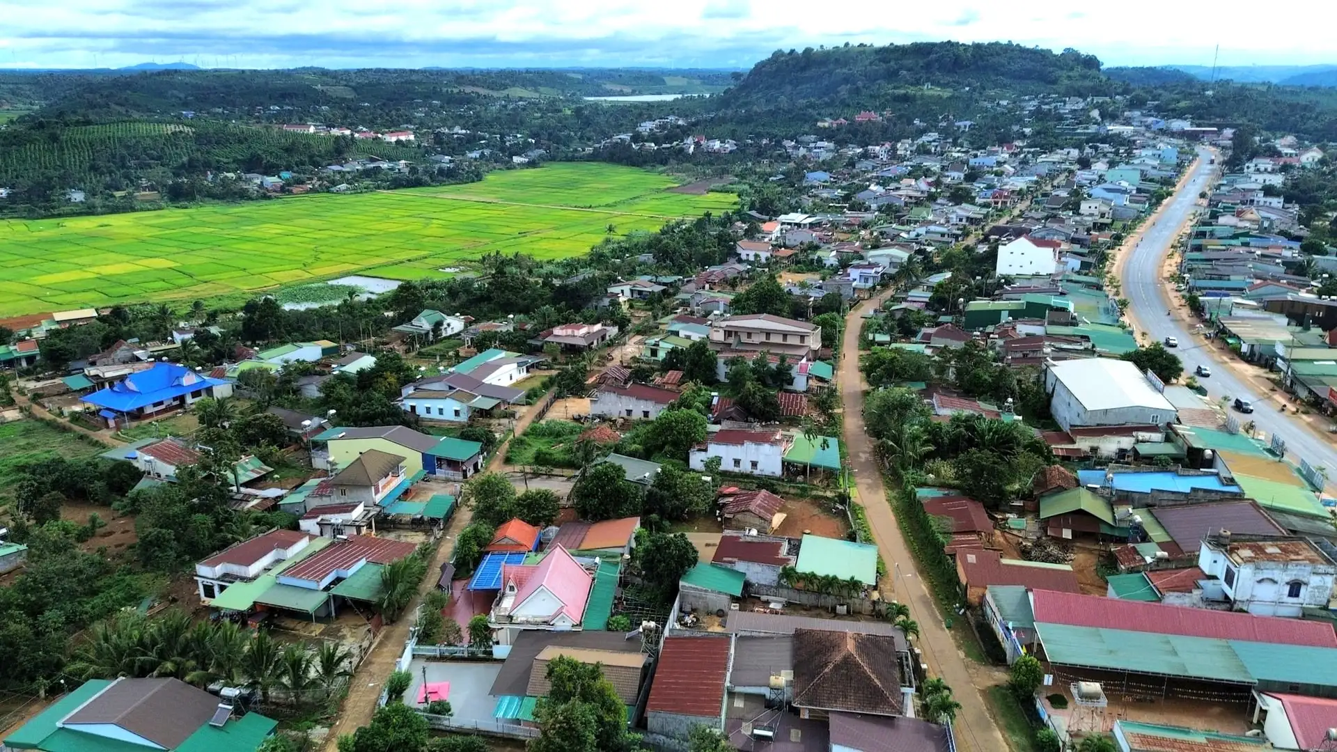 Khởi sắc nông thôn mới ở Lâm Ðồng