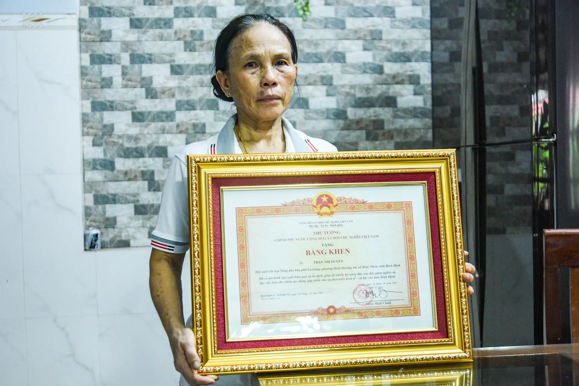 Lời hàng tỷ/năm từ làm nước mắm-nghề cha truyền con nối, một bà chủ họ Trần ở Bình Định là Nông dân Việt Nam xuất sắc
