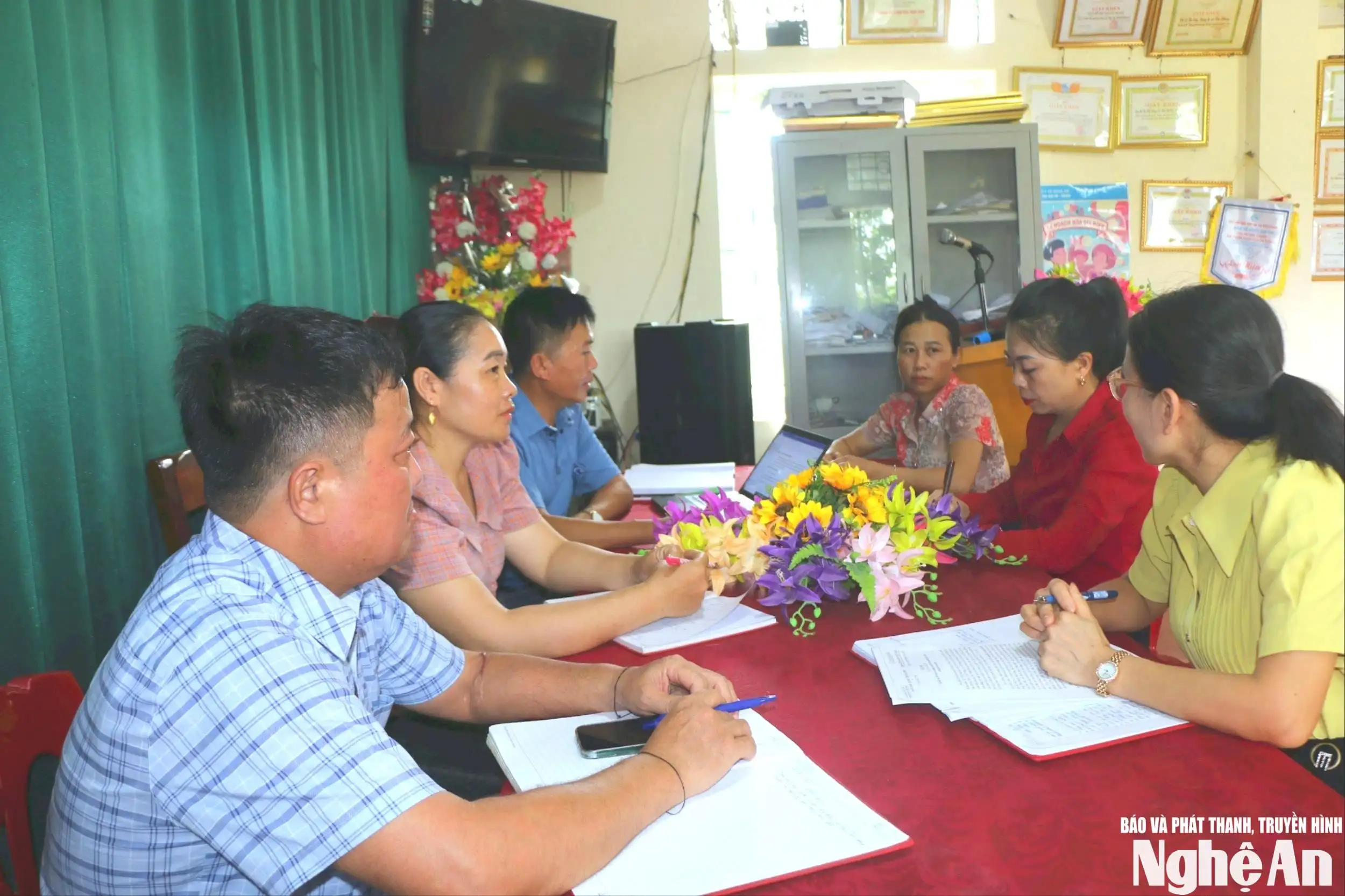 Nghị quyết hay, thôn, bản đổi thay