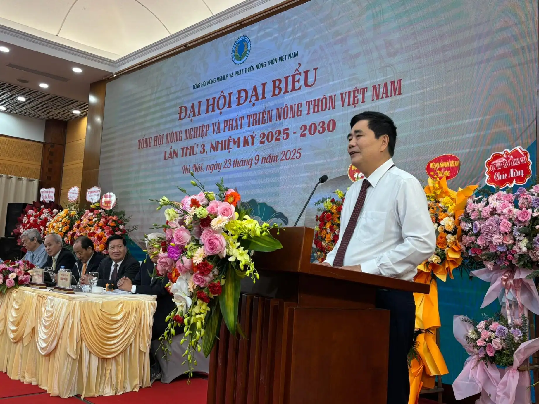 Thứ trưởng Bộ NN&MT đề nghị Tổng hội Nông nghiệp và PTNT tham gia mạnh vào xây dựng nông thôn mới