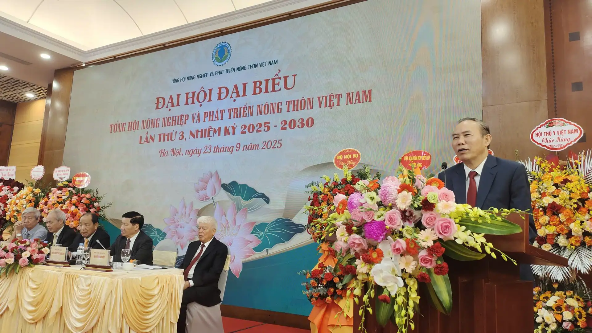 Thứ trưởng Bộ NN&MT đề nghị Tổng hội Nông nghiệp và PTNT tham gia mạnh vào xây dựng nông thôn mới