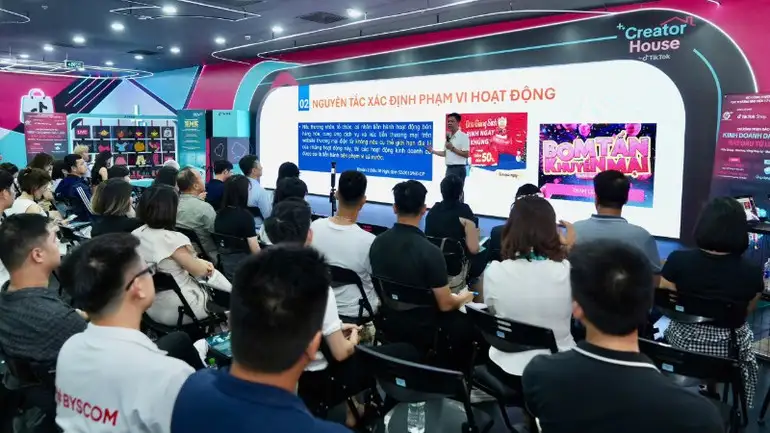 Thương mại điện tử xuyên biên giới &#8211; động lực chiến lược cho xuất khẩu quốc gia