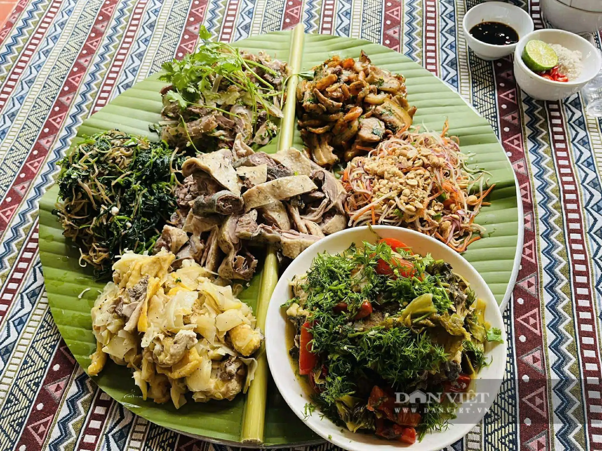 Con đặc sản tối ngày lặn ngụp ngoài sông suối ở Phú Thọ (Hòa Bình trước đây), thịt ngọt như mì chính, đạt 3 sao OCOP