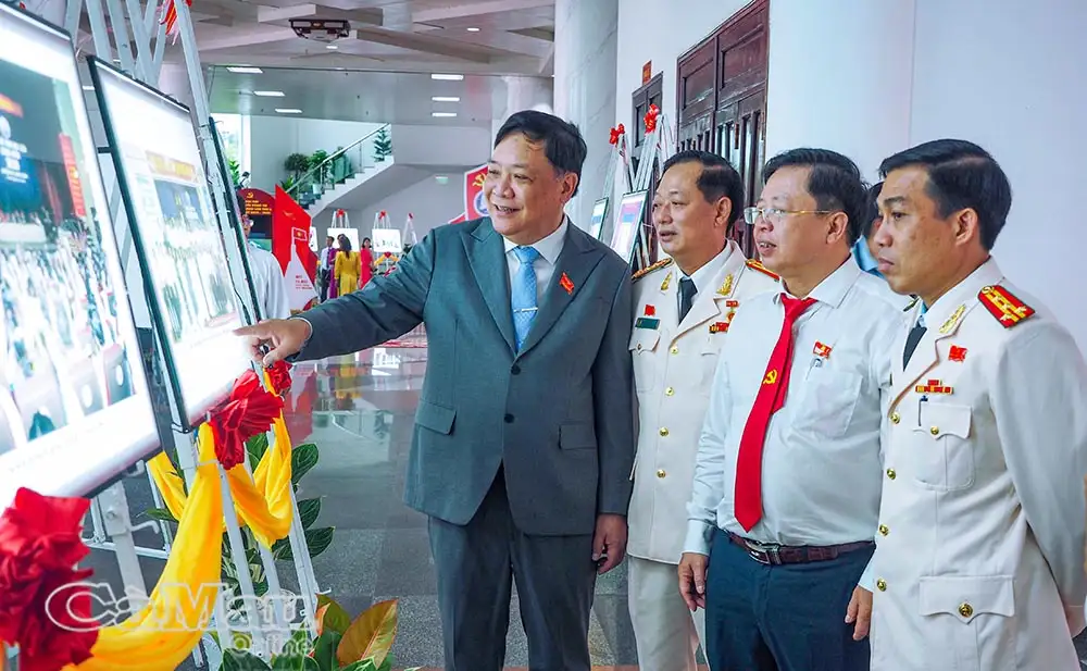 Điểm nhấn không gian trưng bày tư liệu, hình ảnh và sản phẩm OCOP