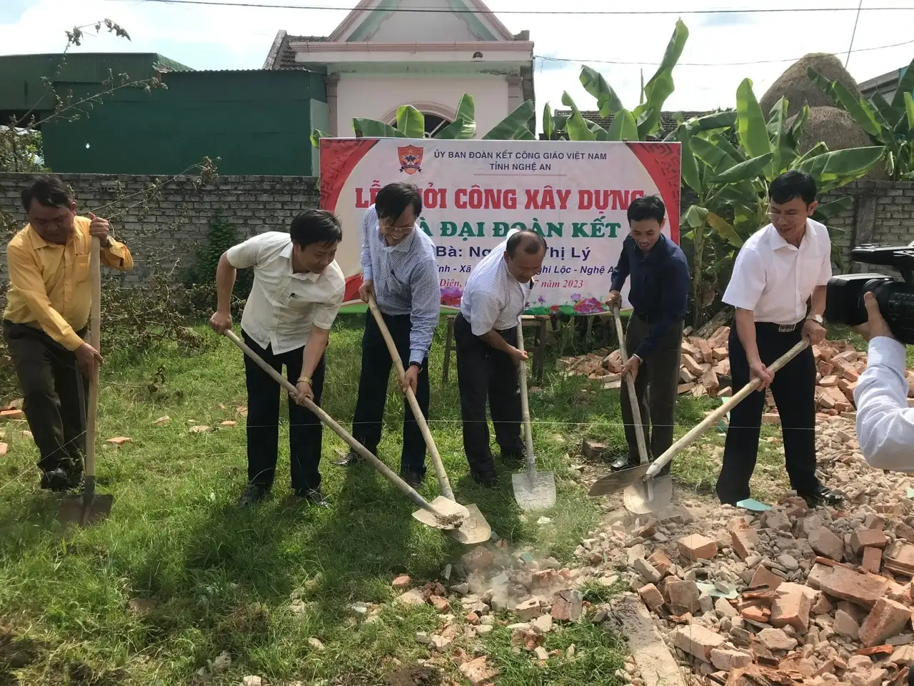 Đồng bào Công giáo Nghệ An thi đua yêu nước, xây dựng nông thôn mới