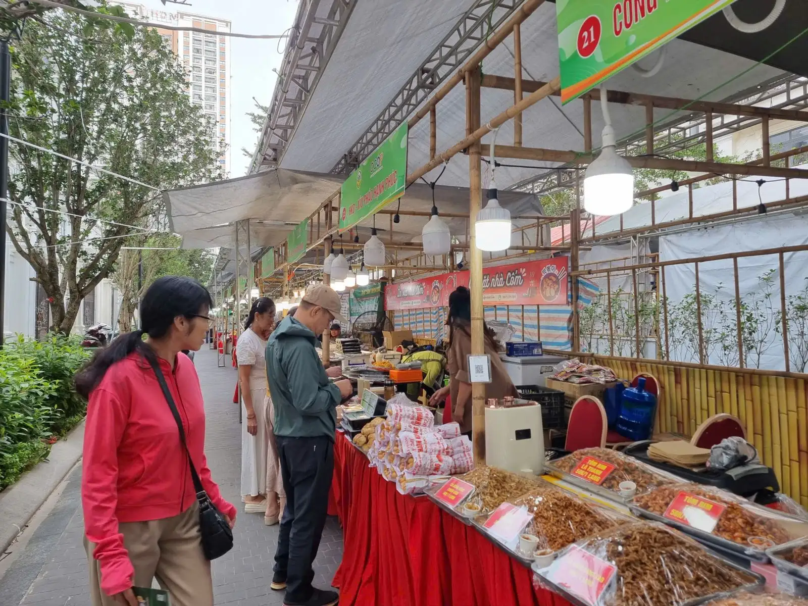 Hà Nội mong muốn các chủ thể OCOP không ngừng nâng cao chất lượng, mẫu mã sản phẩm