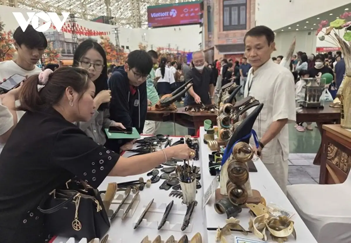 Làng nghề với vai trò quảng bá văn hoá &#8211; du lịch Việt tại Hội chợ Mùa Thu 2025