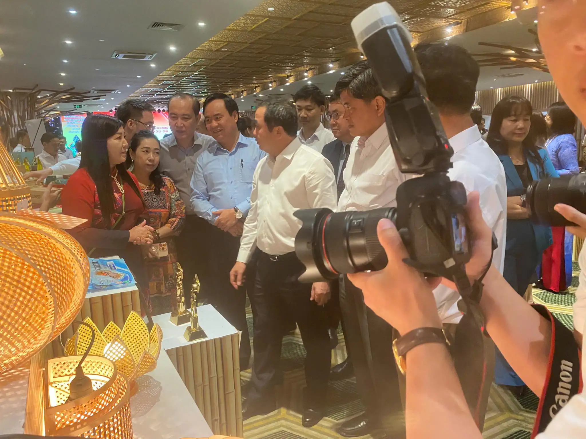 Hội nghị dánh giá kết quả OCOP và du lịch nông thôn, định hướng phát triển đến 2030