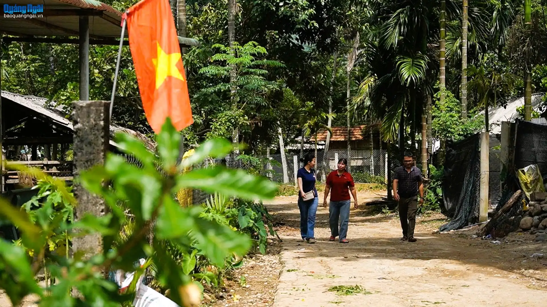 Phụ nữ vùng cao vươn lên làm kinh tế