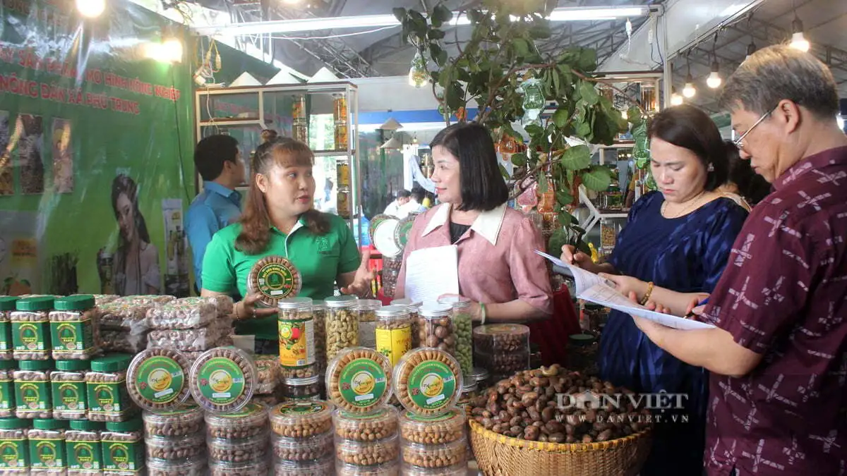 Quá trời đặc sản, sản phẩm nông nghiệp an toàn tại triển lãm thành tựu nông nghiệp tỉnh Đồng Nai