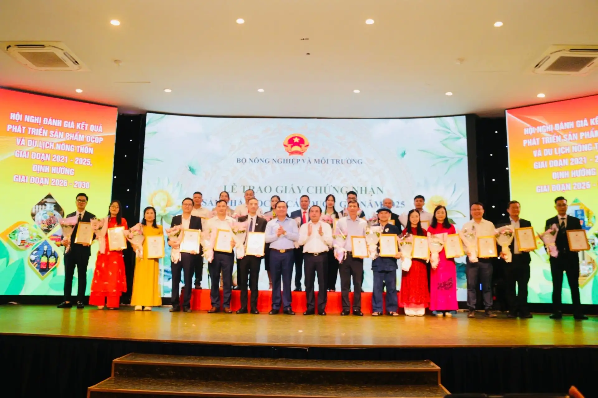 Quyết tâm đưa chương trình OCOP và du lịch nông thôn chuyển từ lượng sang chất