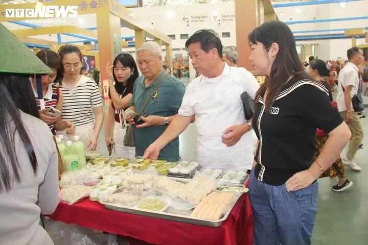 Sản phẩm OCOP lan tỏa giá trị nông sản Việt tại Hội chợ Mùa Thu