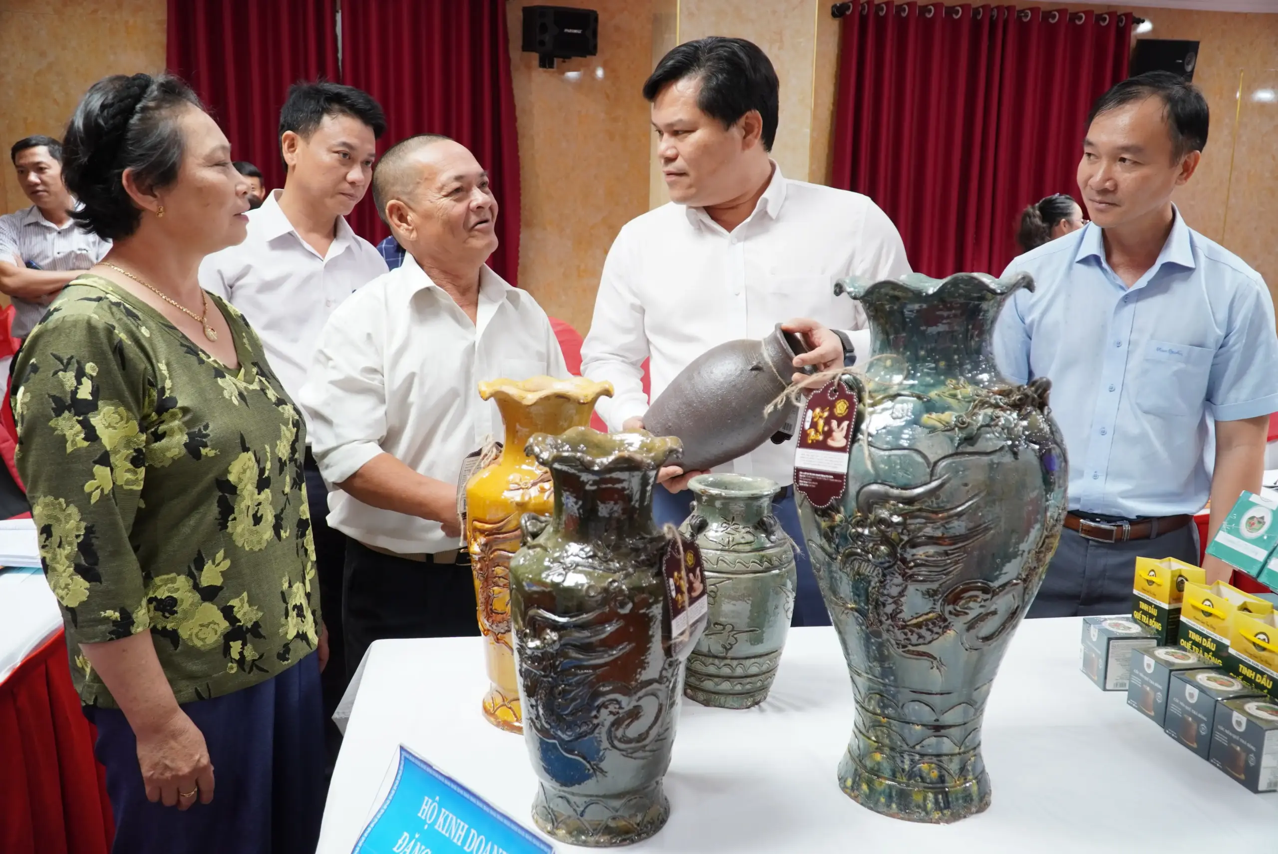 Sản phẩm OCOP: Vươn mình nhờ bản sắc riêng