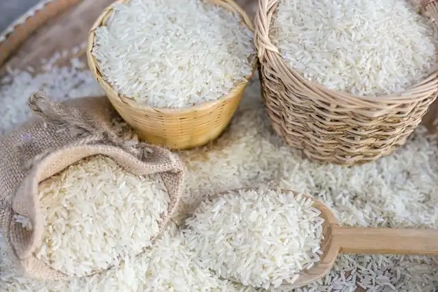 Tổng thống Philippines sẽ quyết định như thế nào về nhập khẩu gạo, giá gạo ở Philippines cao nhất là bao nhiêu?
