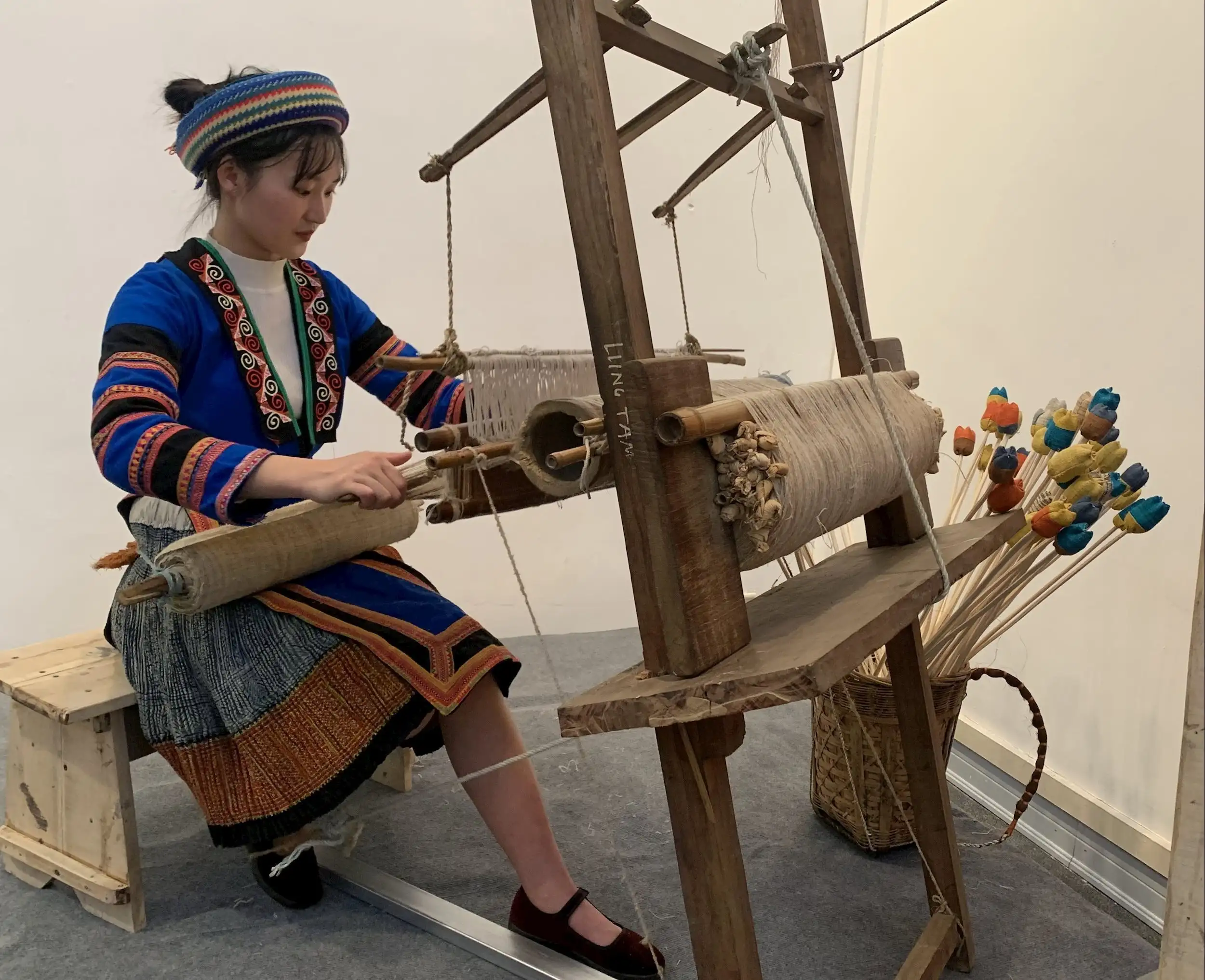 Phát triển thủ công mỹ nghệ bền vững để gìn giữ bản sắc, xóa đói giảm nghèo