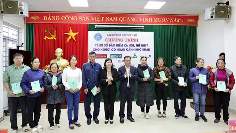 Chính sách bảo hiểm y tế hướng tới mục tiêu giảm nghèo bền vững