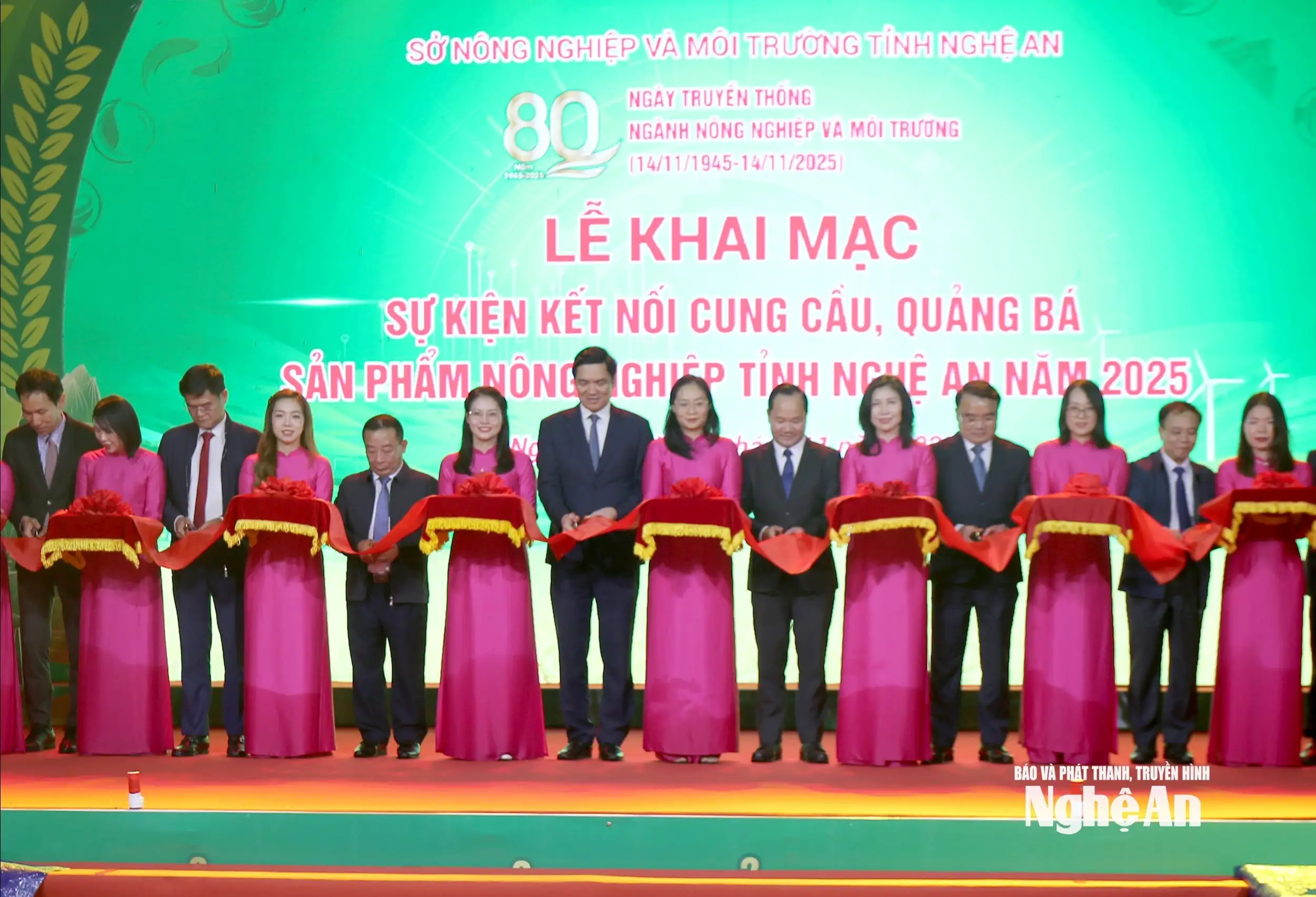 Khai mạc Hội chợ Kết nối cung cầu sản phẩm nông nghiệp tỉnh Nghệ An năm 2025