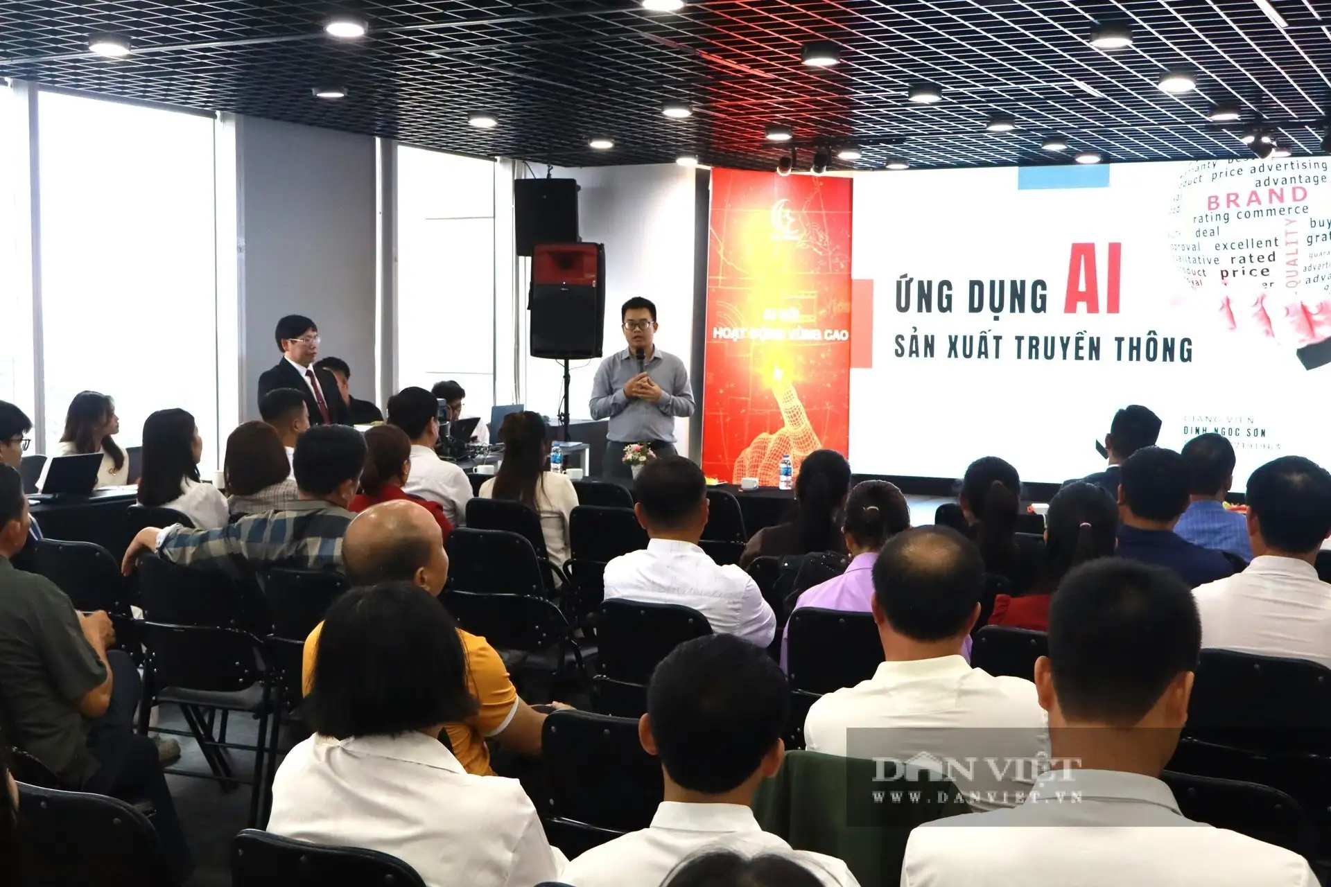 Mang công nghệ số về lớp học vùng cao Lào Cai, câu chuyện xúc động ở xã nông thôn mới Mỹ Lý, tỉnh Nghệ An