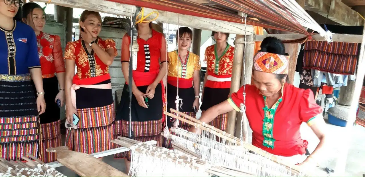 Phát huy vai trò của hương ước, quy ước trong xây dựng thôn, bản ở Nghệ An trong giai đoạn hiện nay