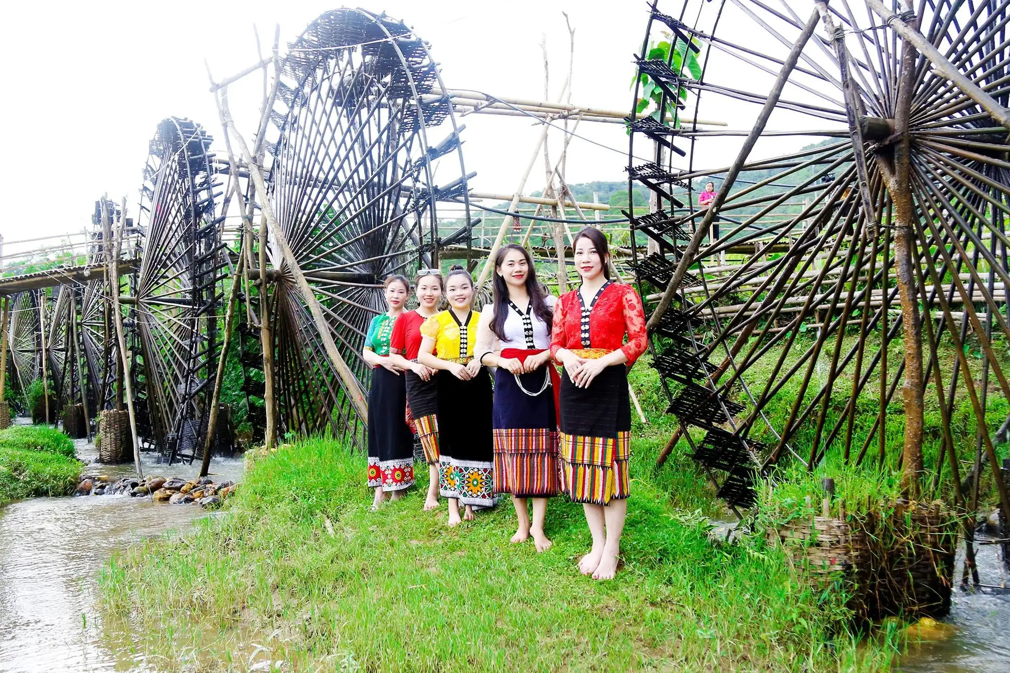 Phát triển chuỗi liên kết giá trị nông sản đặc thù với du lịch tại các xã miền Tây Nghệ An