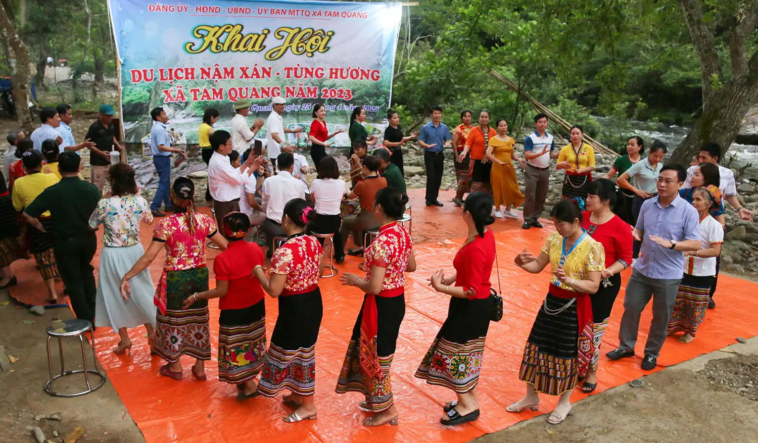 Giải pháp xây dựng thôn, bản, xóm văn hóa kiểu mẫu ở Nghệ An đáp ứng yêu cầu phát triển bền vững giai đoạn 2025 – 2030