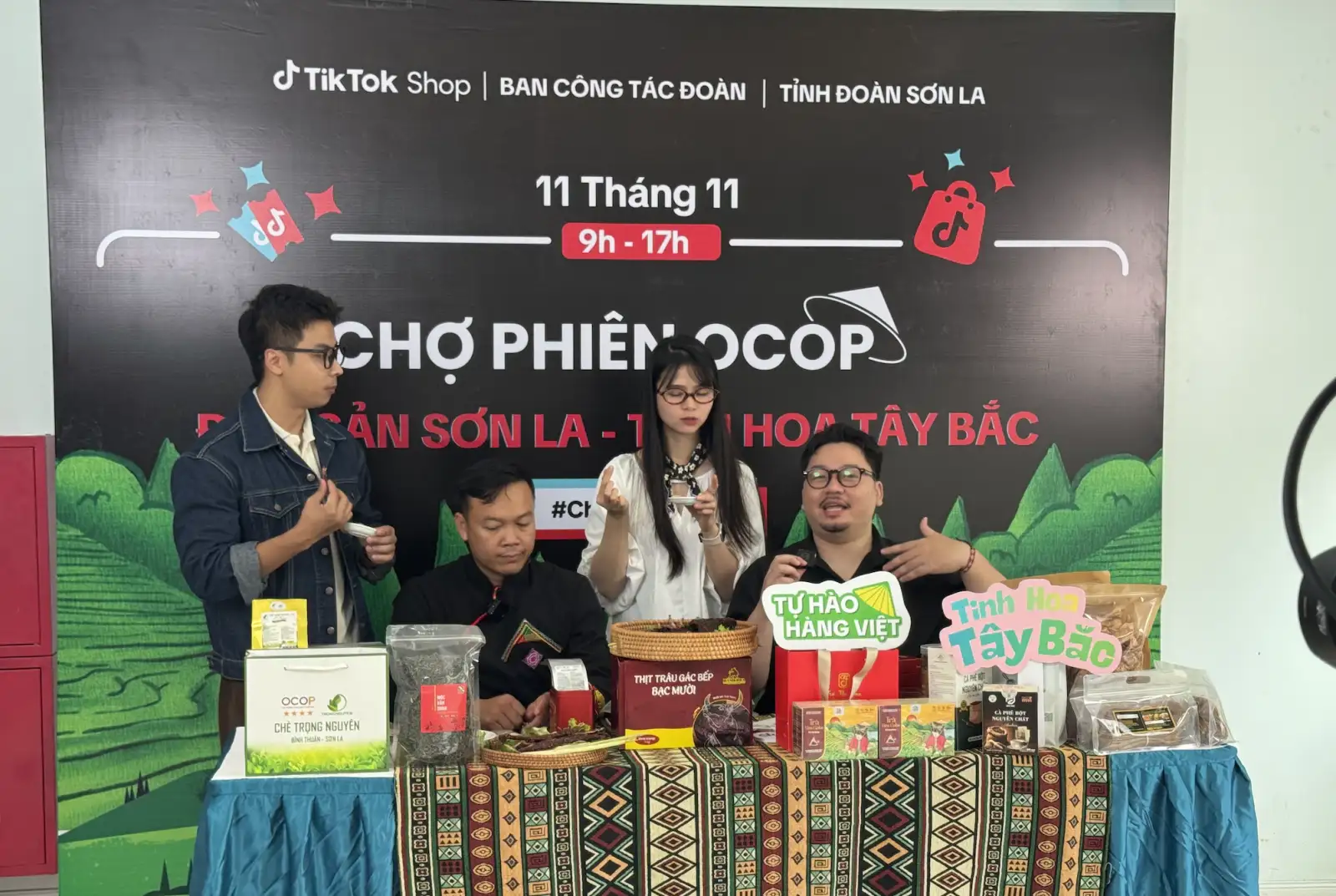 Thanh niên nông thôn làm chủ kỹ năng số để đưa sản phẩm OCOP vươn xa