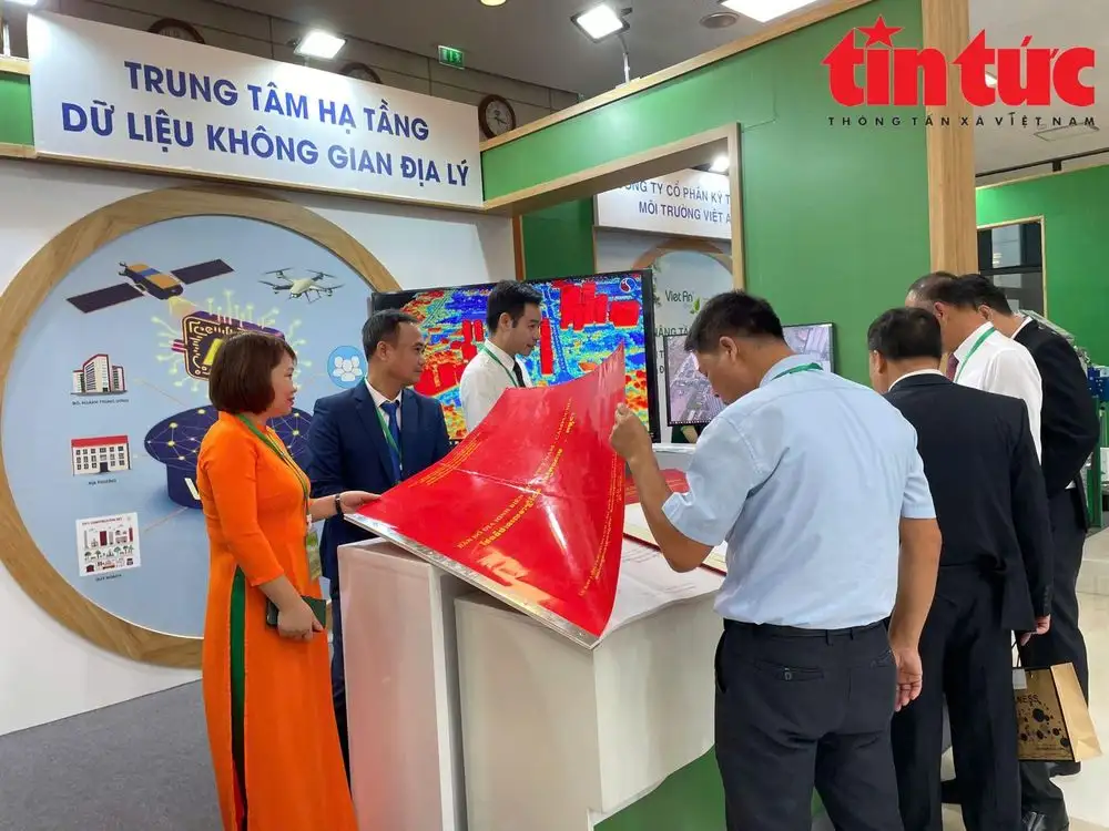 Triển lãm Thành tựu 80 năm Ngành Nông nghiệp và Môi trường