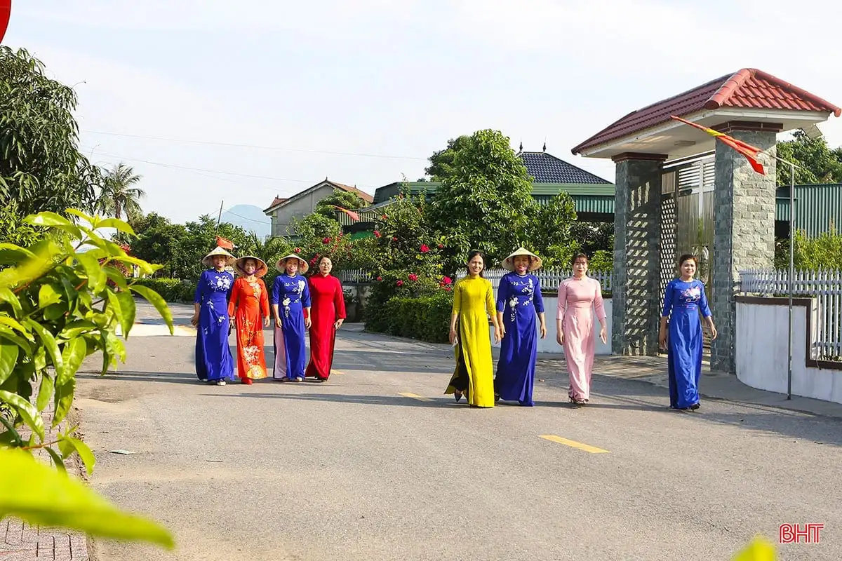 Xã Tiên Điền, tỉnh Hà Tĩnh có làng khoa bảng, tuyến đường nông thôn mới kiểu mẫu đẹp thênh thang, 2 bên là to, biệt thự