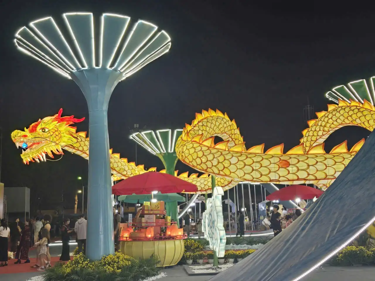 FESTIVAL OCOP VIỆT NAM 2025: Khi những sản vật làng quê thắp sáng Hoàng thành Thăng Long