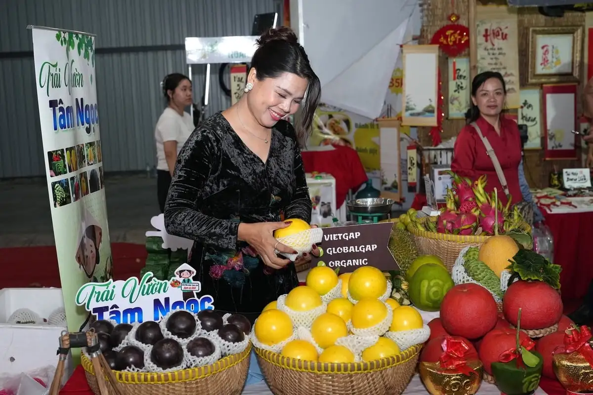 Khai mạc hội chợ ‘Sắc hương OCOP và Tết cổ truyền dân tộc’